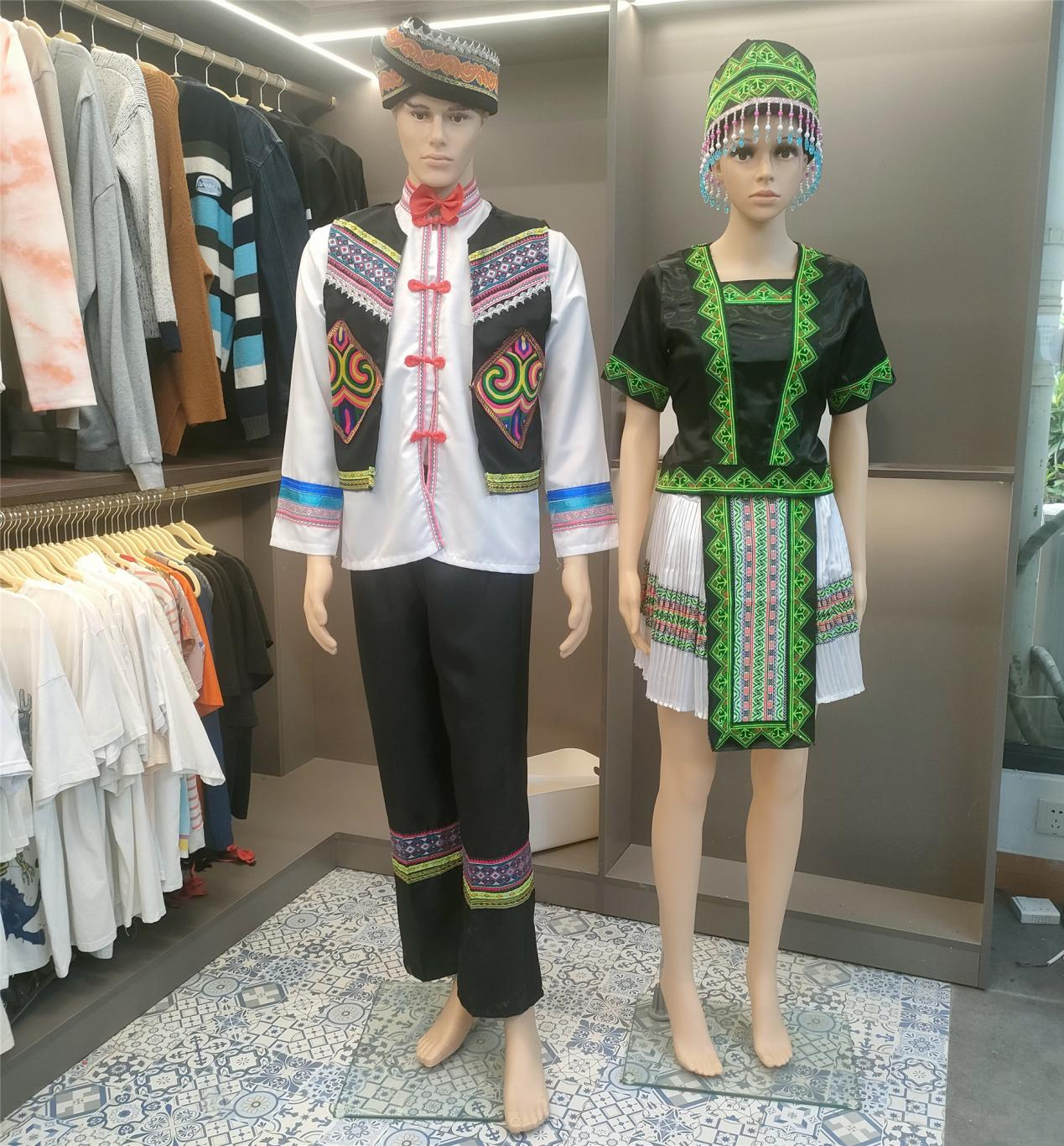 民族服飾展示