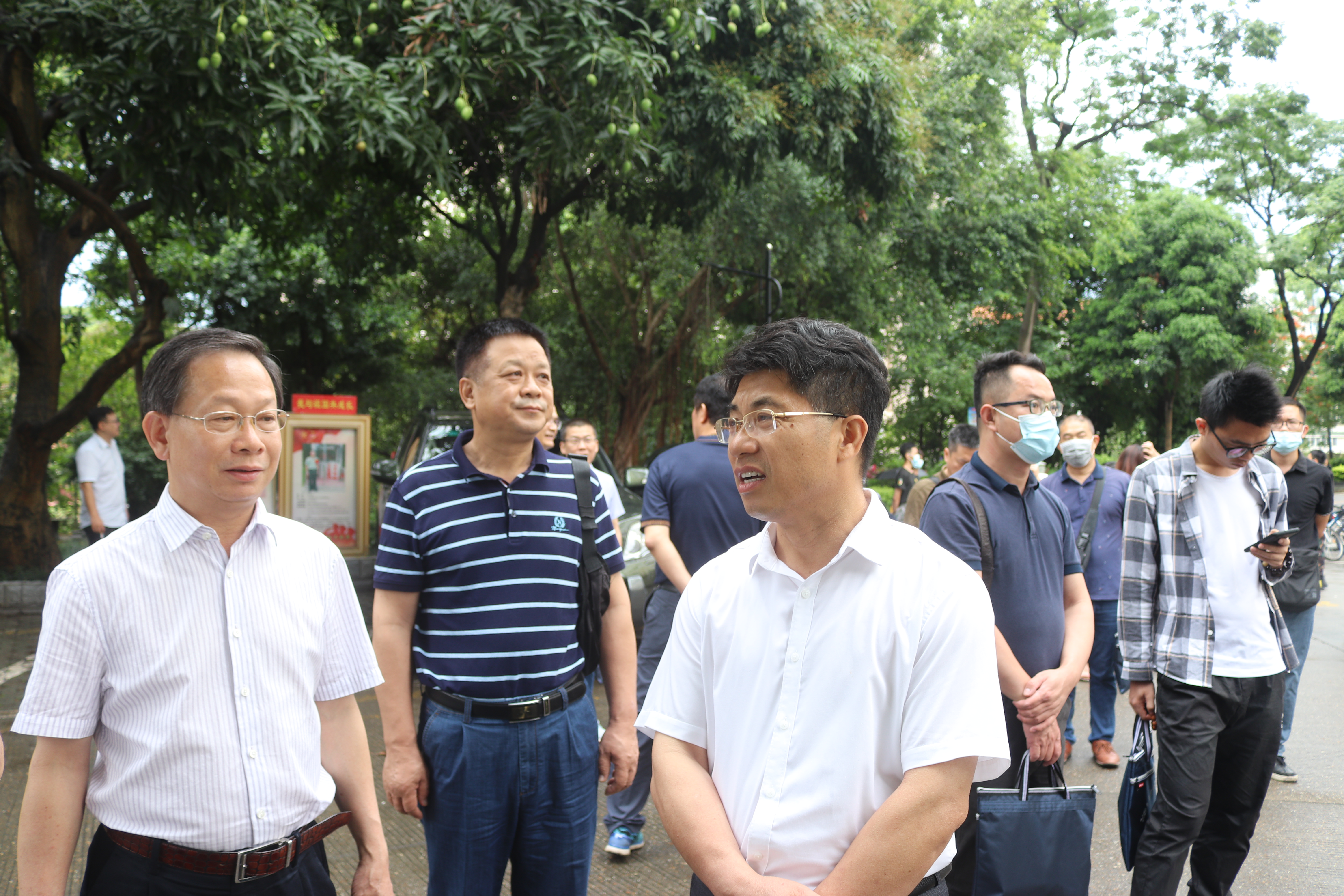 伍耿清副院長與外校領導交流